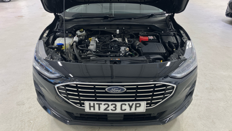 Ford Focus 1.0 EcoBoost Titanium 5dr Petrol Estate